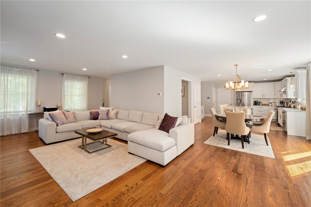 142 Swan Road Smithfield, RI 02917 - Photo 15 of 44
