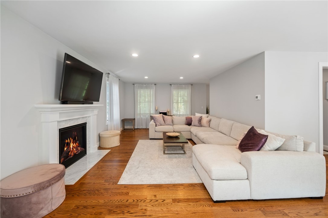 142 Swan Road Smithfield, RI 02917 - Photo 16 of 44