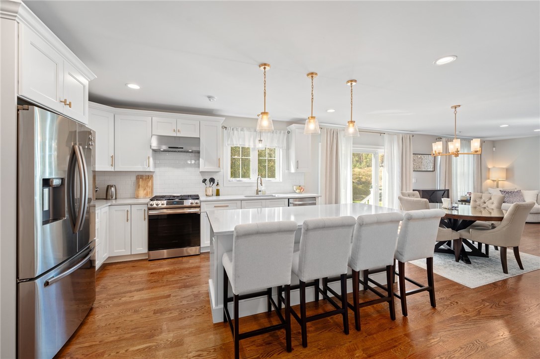 142 Swan Road Smithfield, RI 02917 - Photo 9 of 44