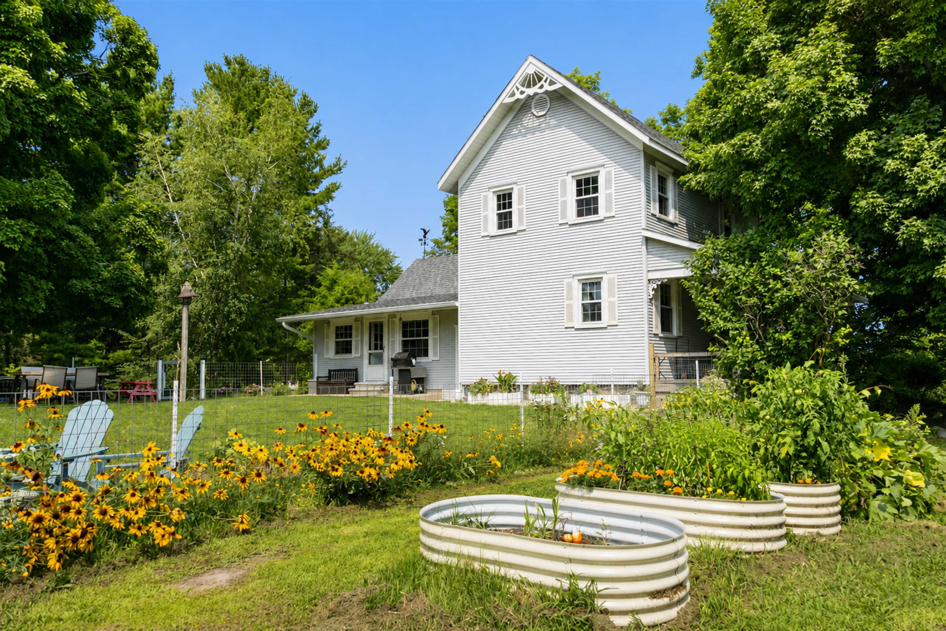 9000 Gay Road Williamsburg, MI 49690 - Photo 9 of 60 Gallery Image 9