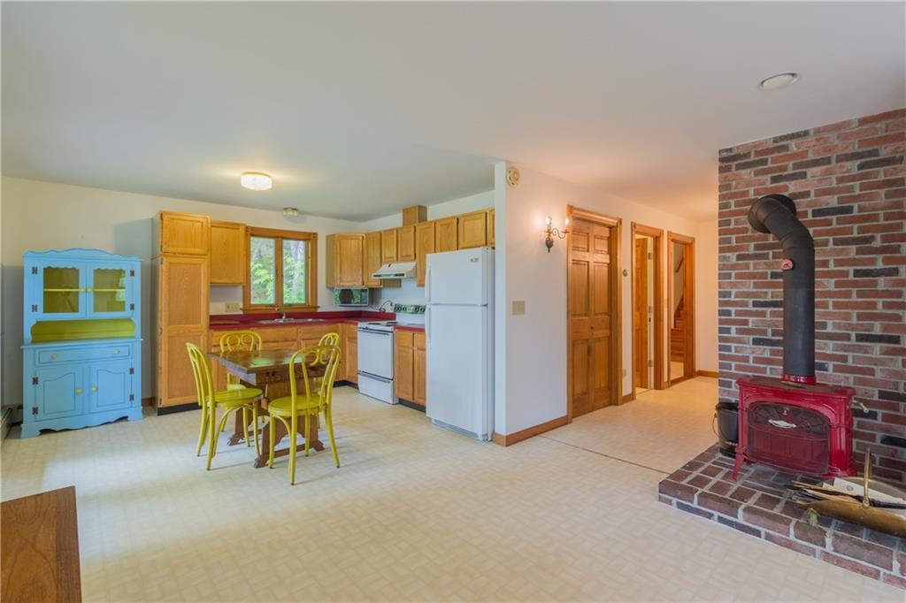 14 River Bank Road East Boothbay, ME 04544 - Photo 23 of 35 Lower level apartment living...