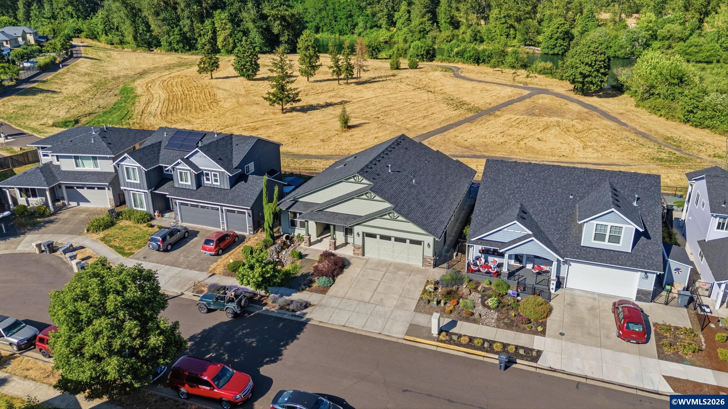 2301 Robbins Way Lebanon, OR 97355 - Photo 41 of 46