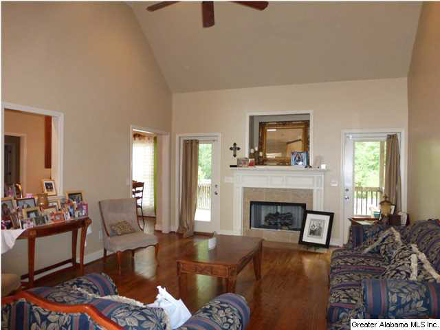 109 Shire Circle Alabaster, AL 35007 - Photo 4 of 32