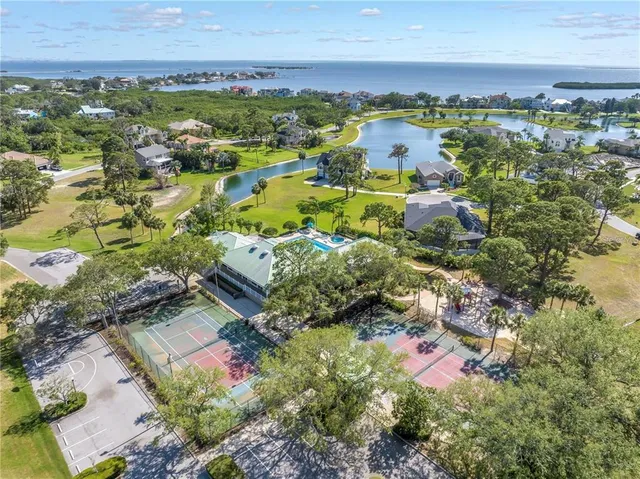 $5,500 | 2101 North Pointe Alexis Drive, Unit 1, Tarpon Springs, FL 34689