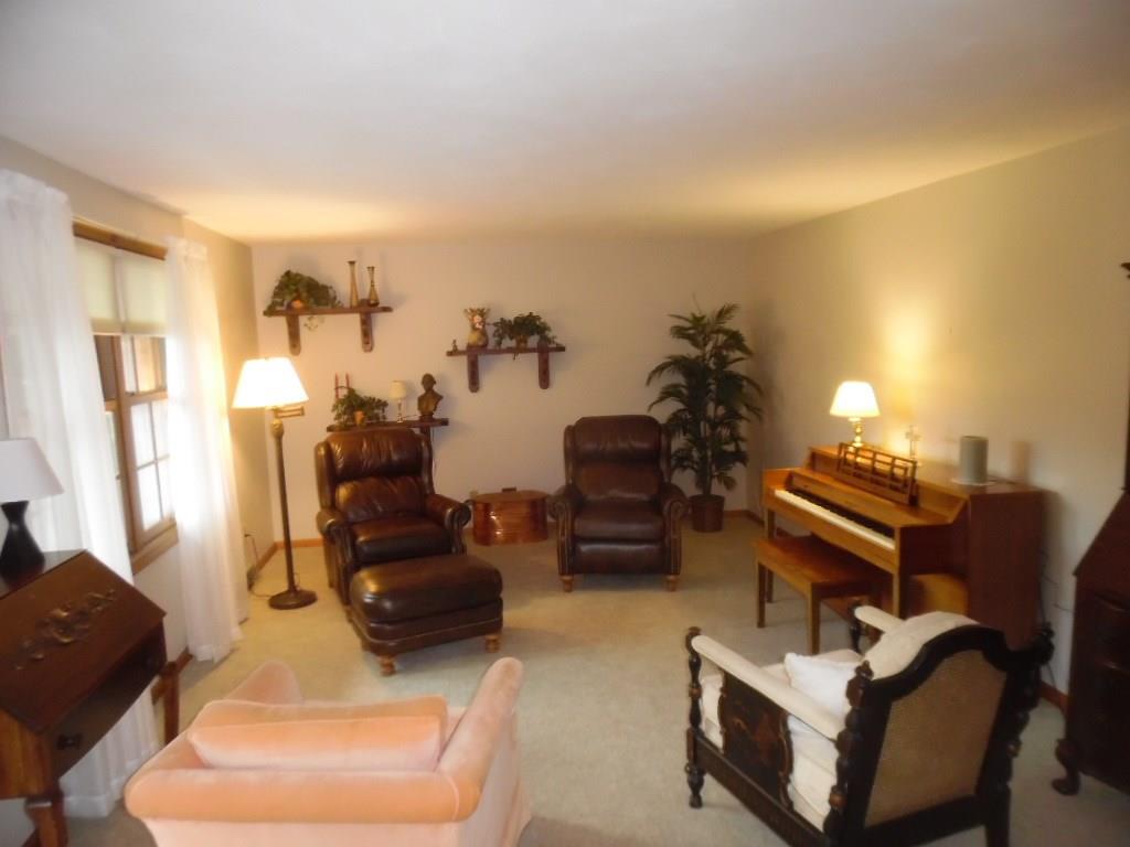 2424 Albert Street Anderson, IN 46012 - Photo 3 of 26 Gallery Image 3