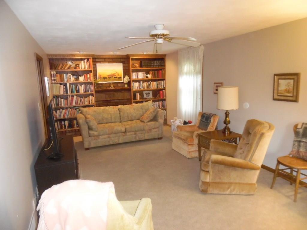 2424 Albert Street Anderson, IN 46012 - Photo 4 of 26 Gallery Image 4