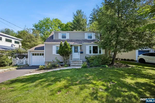 $5,500 | 59 Delmar Avenue, Cresskill, NJ 07626