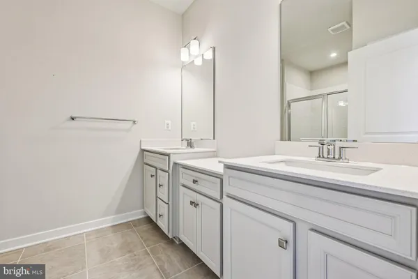 $2,900 | 9287 Tanfield Drive, Fredericksburg, VA 22408