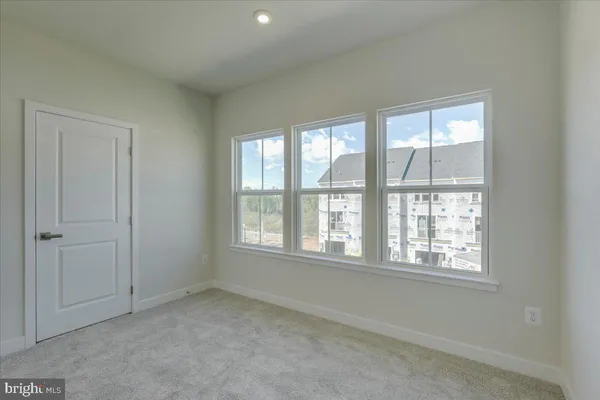 $2,900 | 9287 Tanfield Drive, Fredericksburg, VA 22408