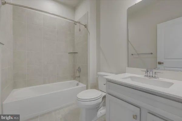 $2,900 | 9287 Tanfield Drive, Fredericksburg, VA 22408