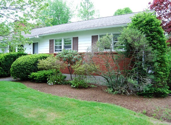 164 Rolling Acres Road Lunenburg, MA 01462 - Photo 1 of 27 Gallery Image 1