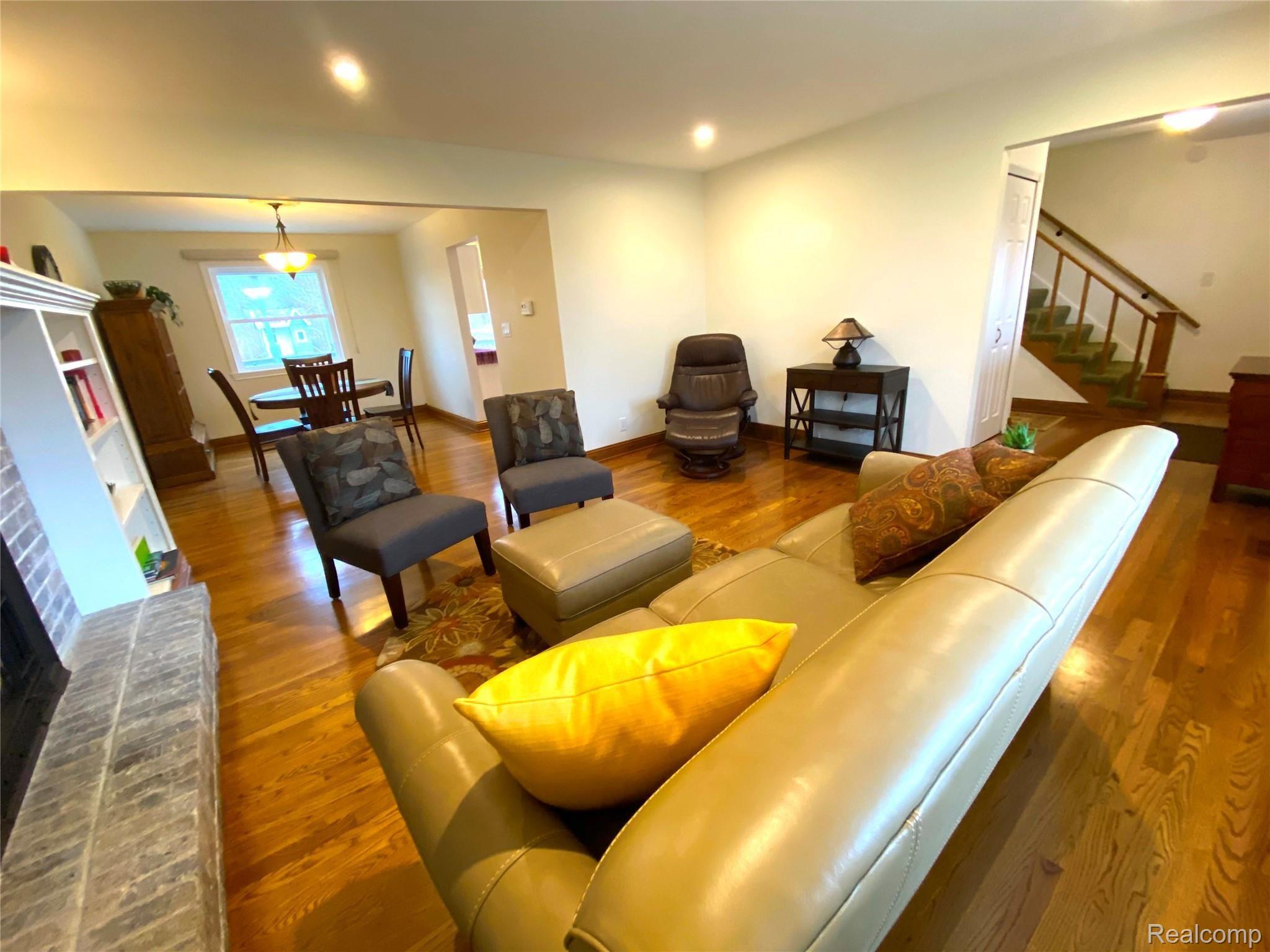 10365 Gd Blanc Road Gaines, MI 48436 - Photo 6 of 31 Family 2.jpg