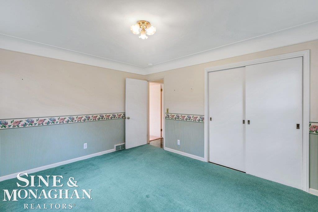 770 Shoreham Road Grosse Pointe Woods, MI 48236 - Photo 17 of 37