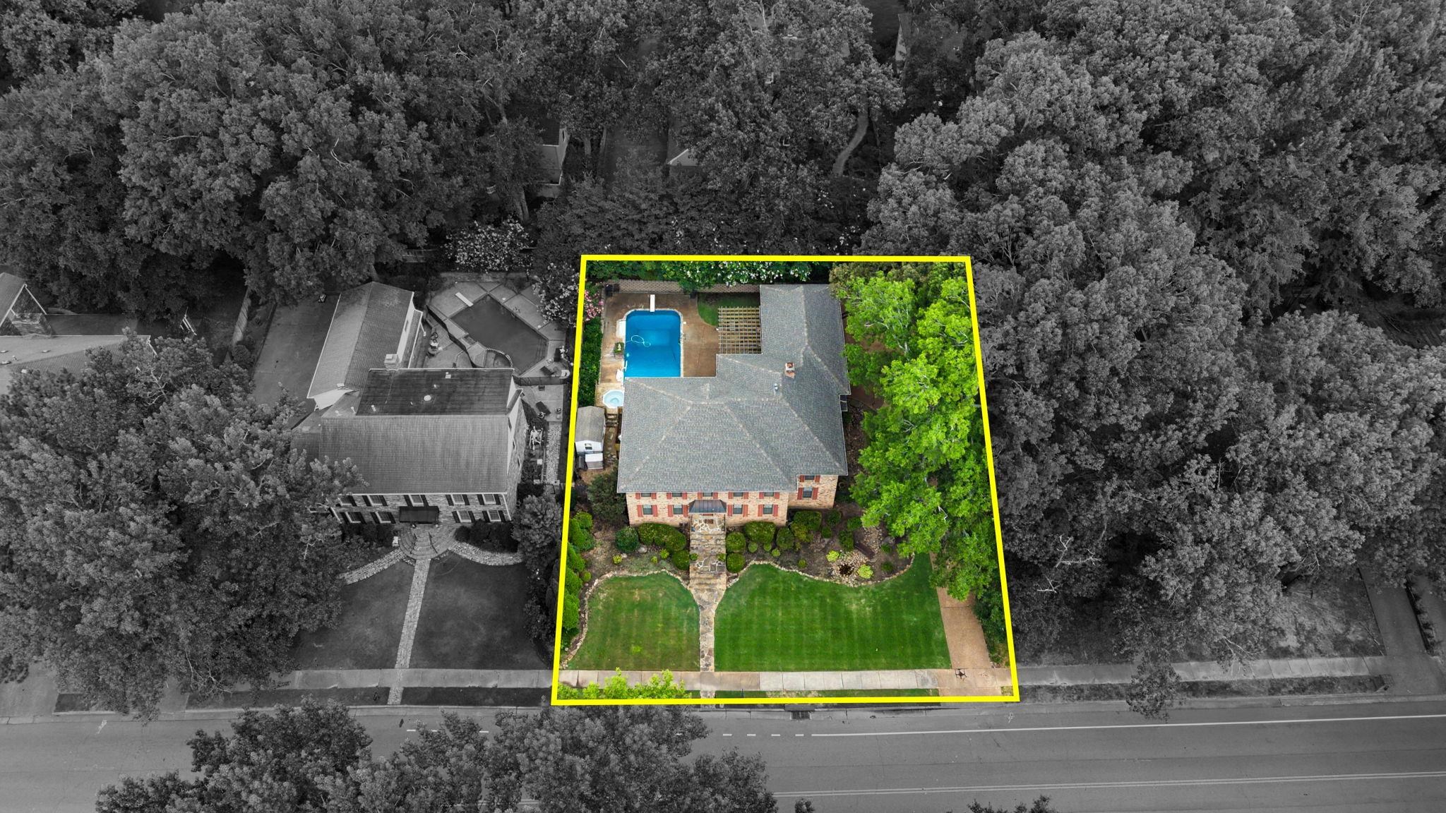 1929 Miller Farms Road Germantown, TN 38138 - Photo 39 of 40 Classic brick residence with a gabled roof