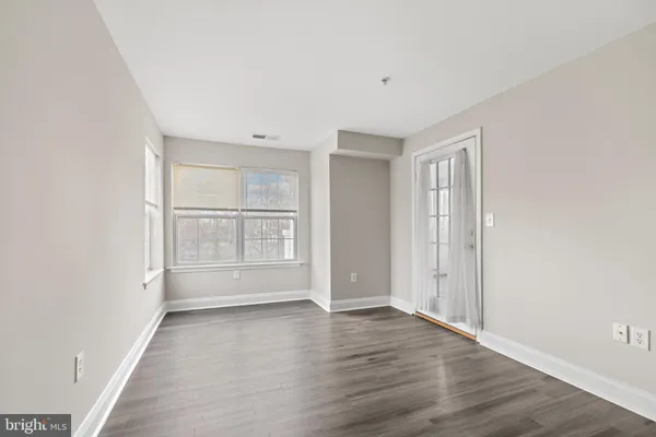 $2,450 | 6520 Lake Park Drive, Unit 301, Greenbelt, MD 20770