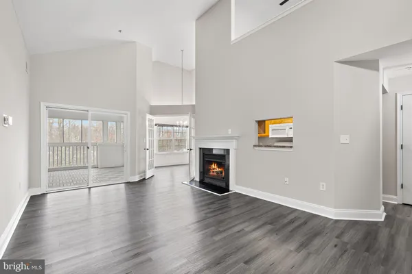 $2,450 | 6520 Lake Park Drive, Unit 301, Greenbelt, MD 20770