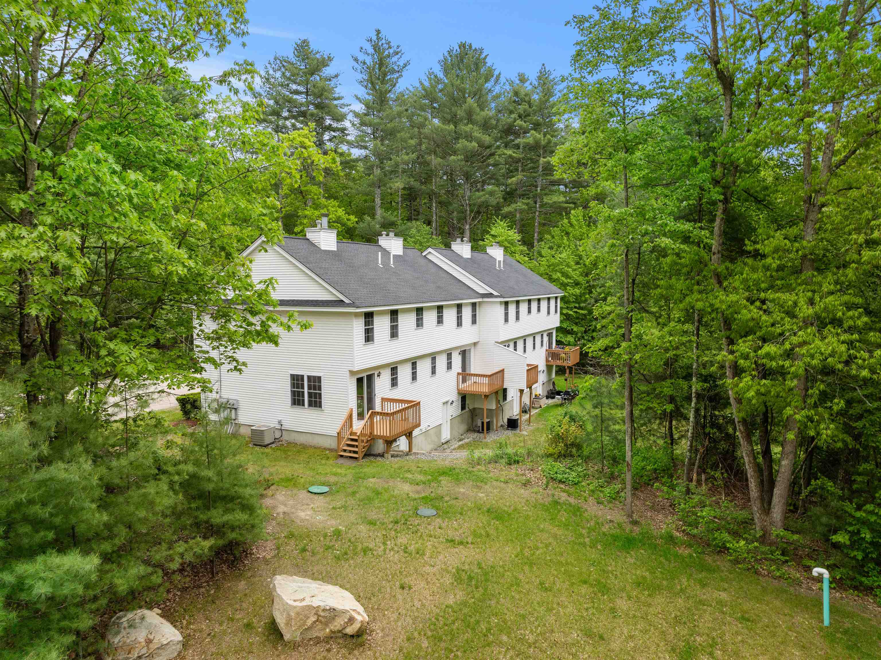 9 Old Nashua Road, Unit B1 Amherst, NH 03031 - Photo 2 of 23 Gallery Image 2