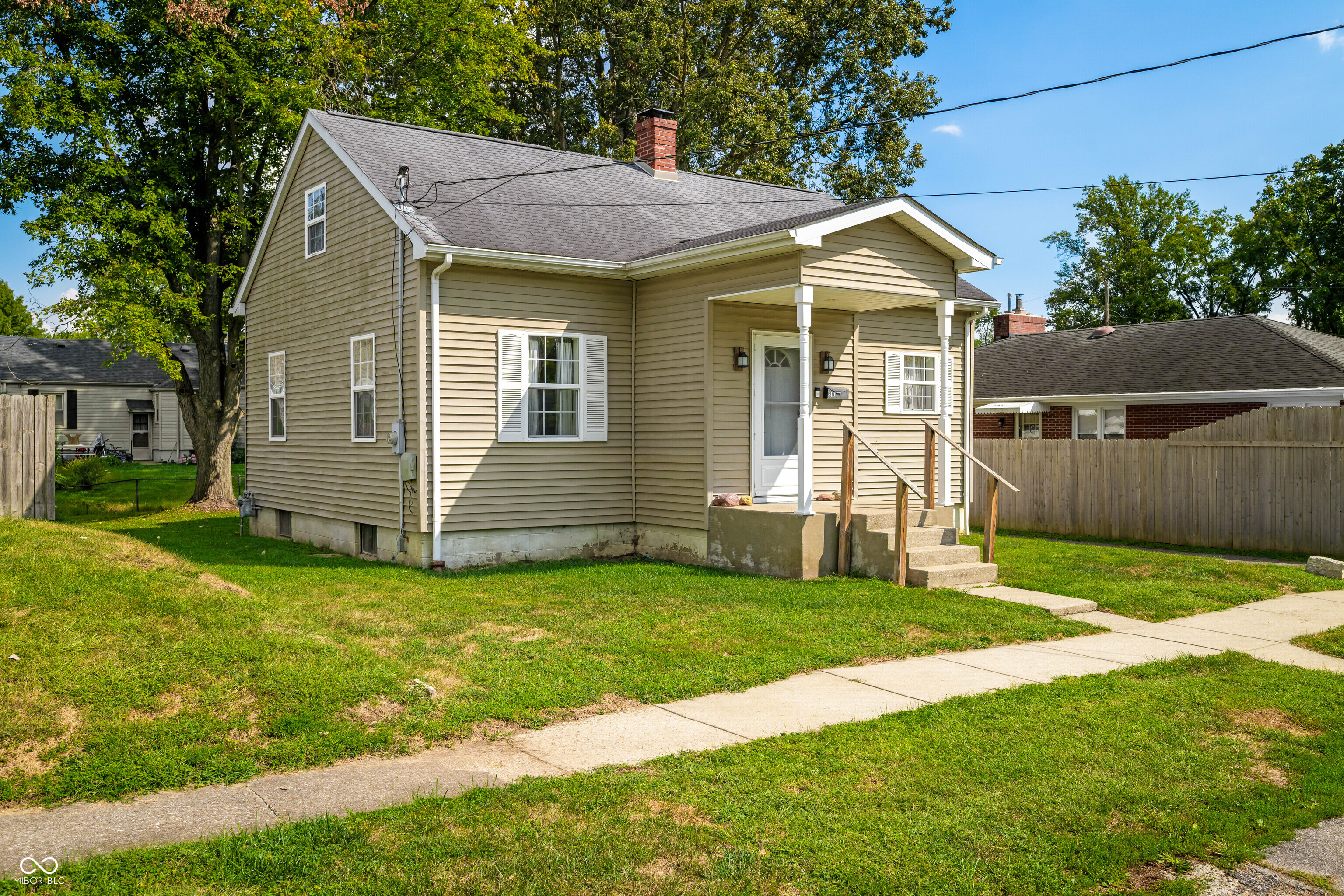 819 Oesting Street Seymour, IN 47274 - Photo 1 of 43 Gallery Image 1
