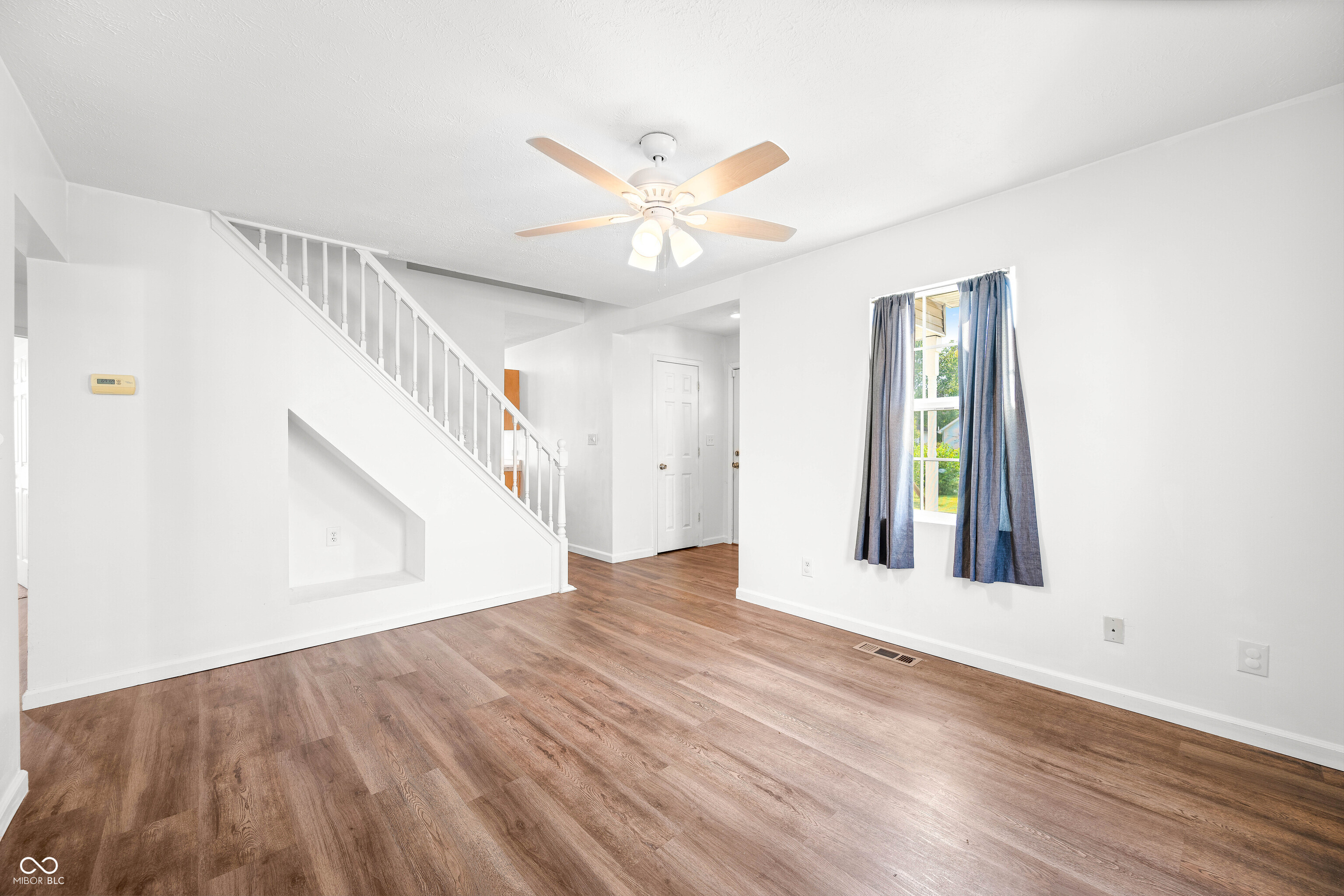 819 Oesting Street Seymour, IN 47274 - Photo 3 of 43 Gallery Image 3