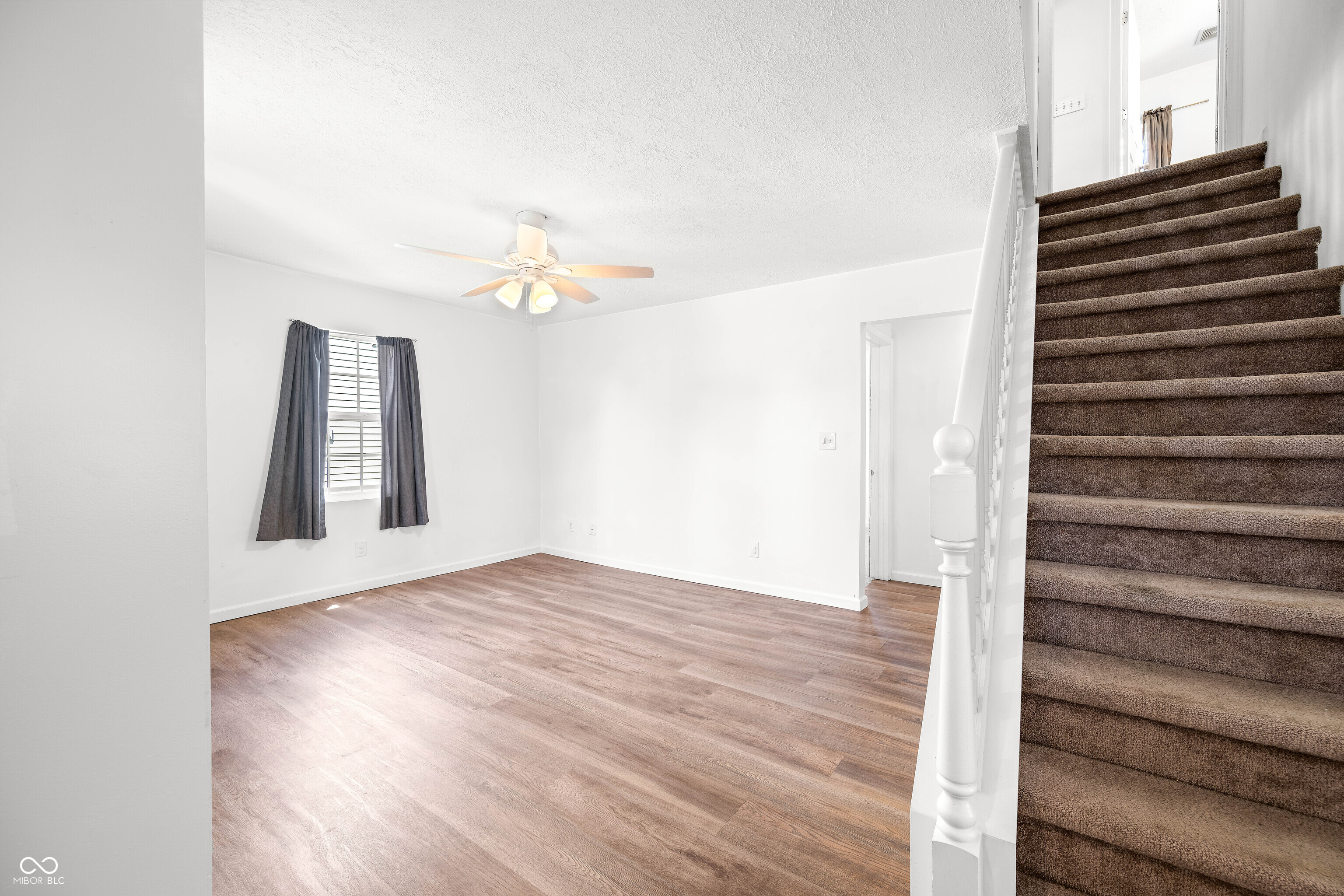 819 Oesting Street Seymour, IN 47274 - Photo 4 of 43 Gallery Image 4