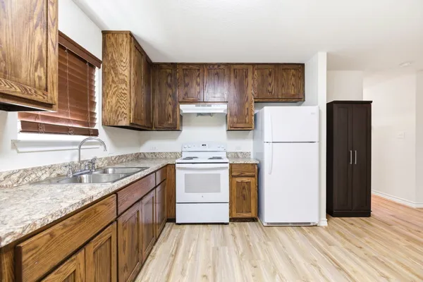 $1,500 | 823 North Commerce Street, Unit A, Lockhart, TX 78644