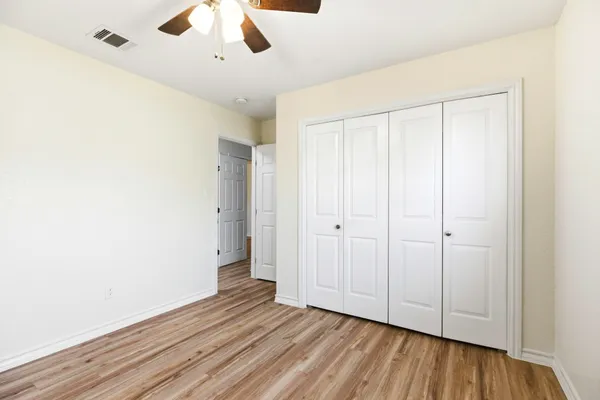 $1,500 | 823 North Commerce Street, Unit A, Lockhart, TX 78644