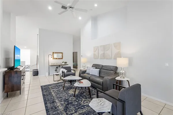 $6,500 | 5360 Andover Drive, Unit 202, Naples, FL 34110
