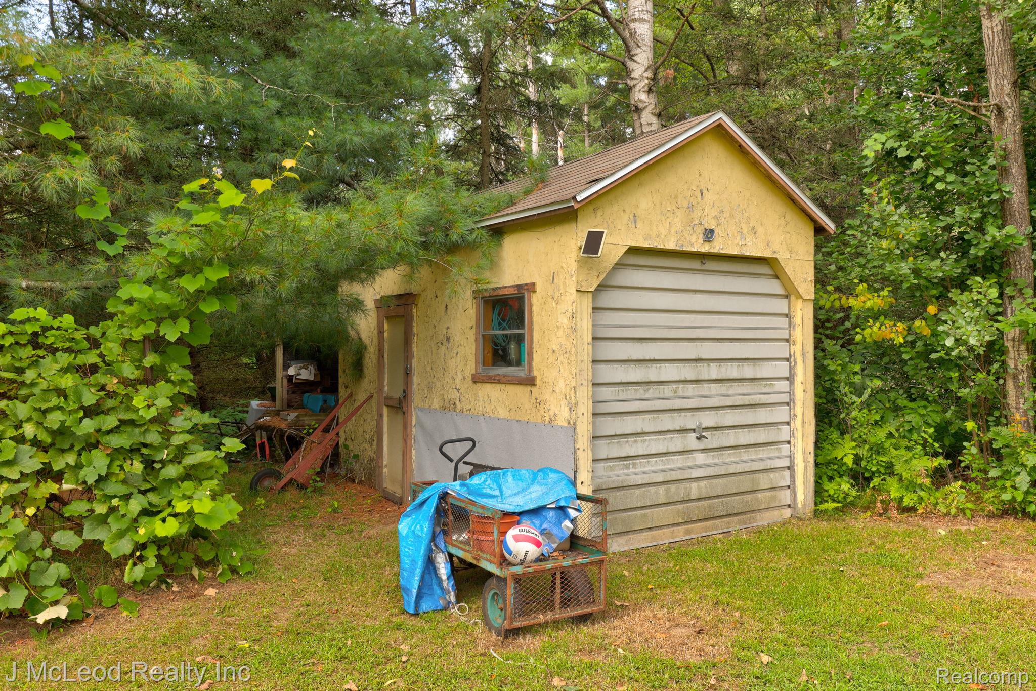 4198 South Kirk Road Vassar, MI 48768 - Photo 33 of 37 33-web-or-mls-4198 Kirk Rd-17.jpg