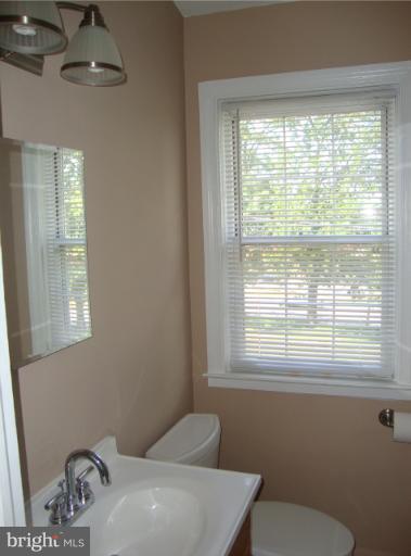 8336 Dalesford Road Baltimore, MD 21234 - Photo 12 of 25 Bath