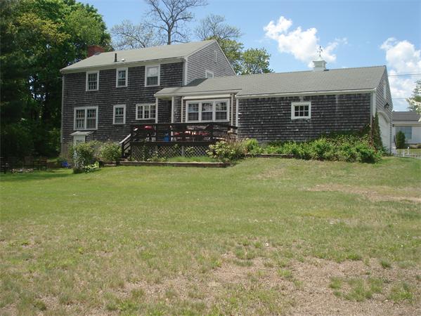 2156 Riverside Avenue Somerset, MA 02726 - Photo 6 of 29 Gallery Image 6