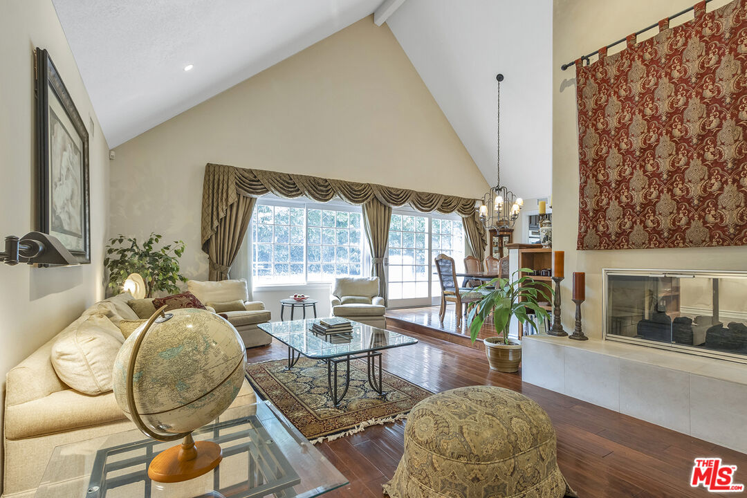 10329 Melvin Avenue Porter Ranch, CA 91326 - Photo 3 of 22 Gallery Image 3
