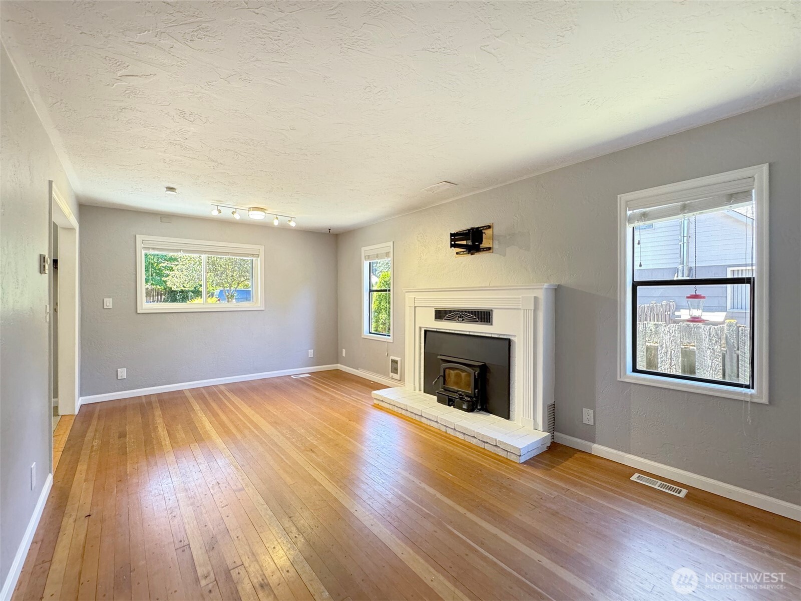 615 West 12th Street Port Angeles, WA 98362 - Photo 8 of 40