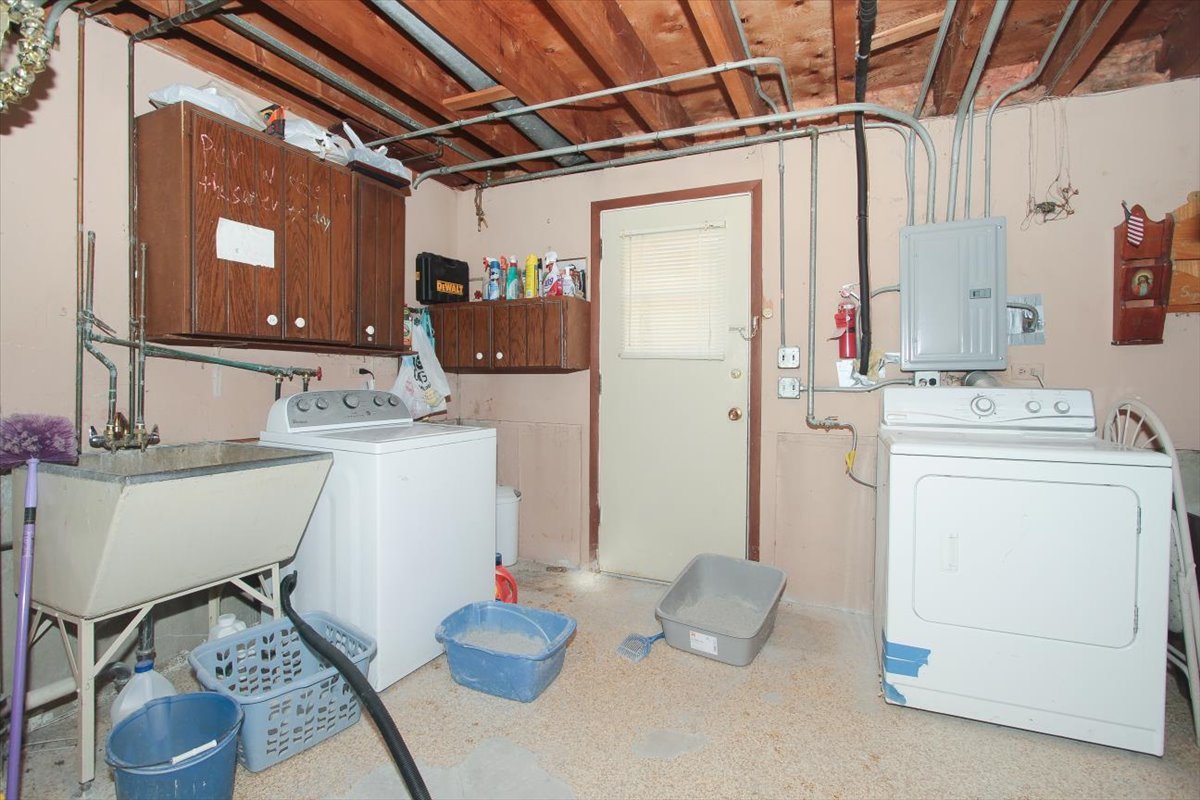 530 Castle Road Addison, IL 60101 - Photo 27 of 30 Gallery Image 27