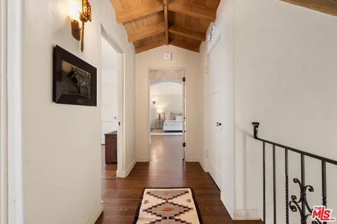 $3,350,000 | 1836 Outpost Drive, Los Angeles, CA 90068