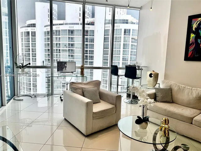 $6,500 | 18101 Collins Avenue, Unit 5208, Sunny Isles Beach, FL 33160