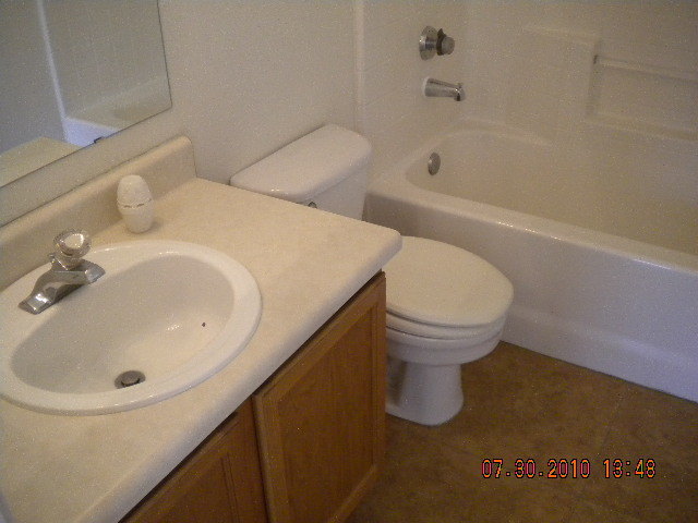 8406 West Berkeley Road Phoenix, AZ 85037 - Photo 4 of 4 Bathroom