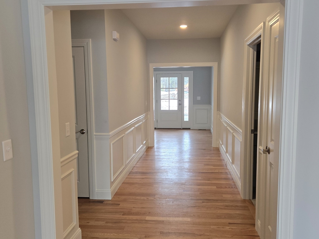 59 Liberty Lane Enfield, CT 06082 - Photo 4 of 26