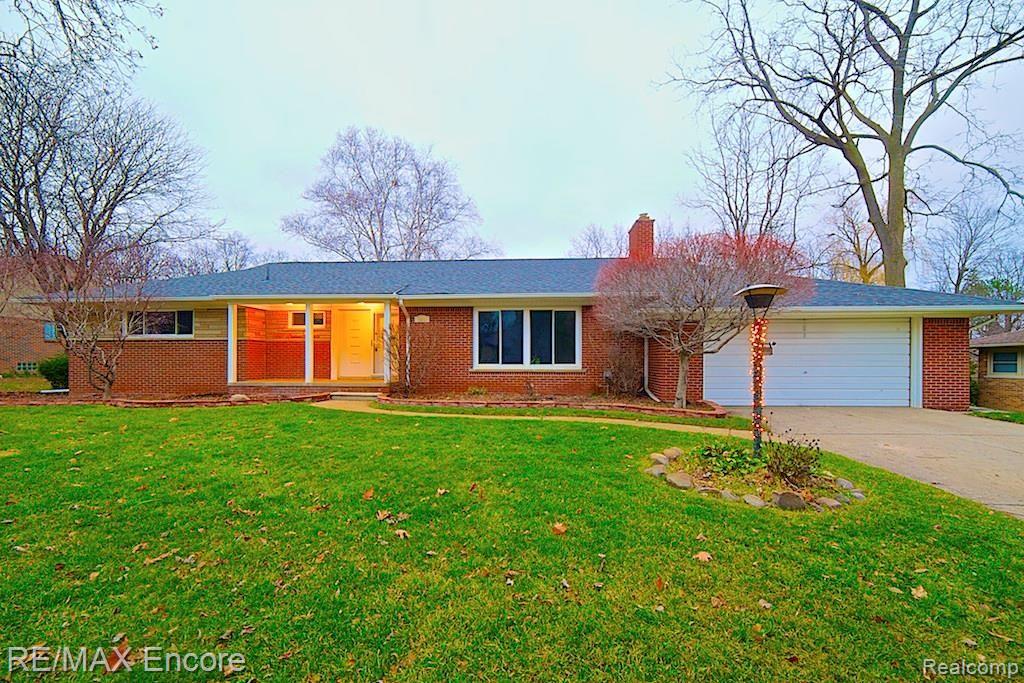 160 Kalhaven Road Rochester Hills, MI 48307 - Photo 1 of 24