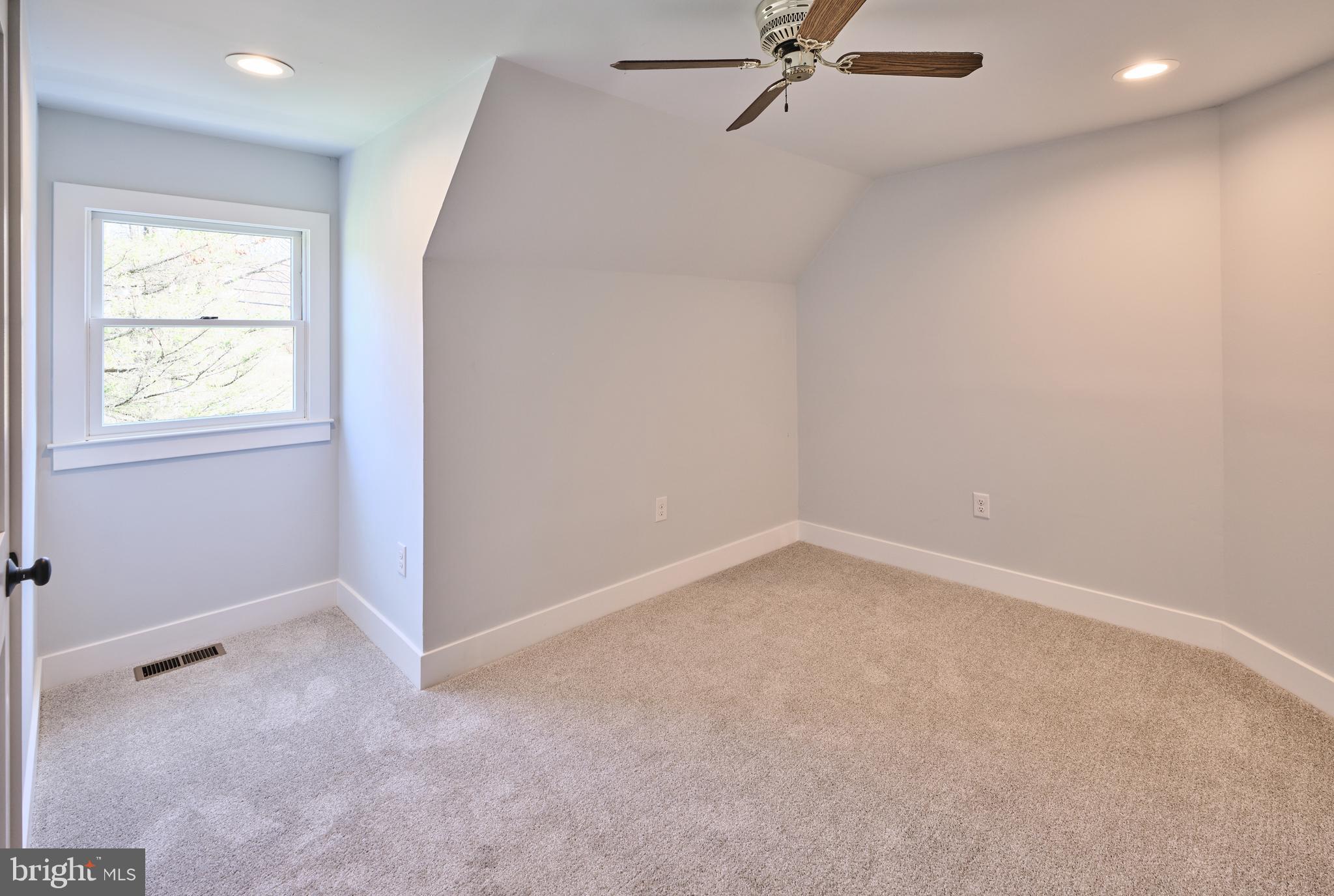 4325 Lehnenberg Road Riegelsville, PA 18077 - Photo 29 of 43