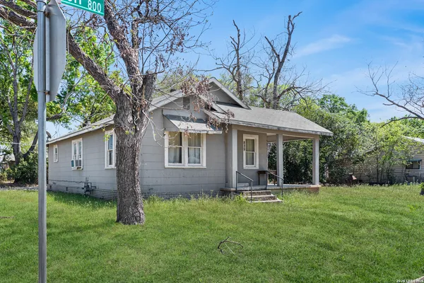 $89,900 | 829 North Goodrich Street, Seguin, TX 78155