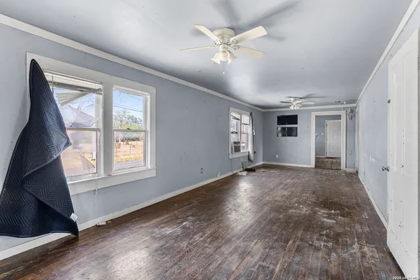 $89,900 | 829 North Goodrich Street, Seguin, TX 78155