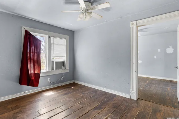 $89,900 | 829 North Goodrich Street, Seguin, TX 78155