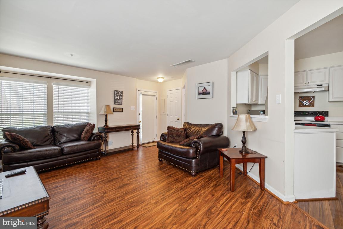 4162 Maple Path Circle, Unit 52 Nottingham, MD 21236 - Photo 5 of 27 Main Floor Entry Family Room