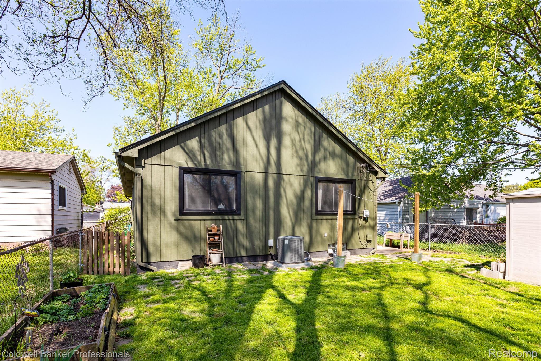 47760 Frederick Road Utica, MI 48317 - Photo 30 of 39 Gallery Image 30