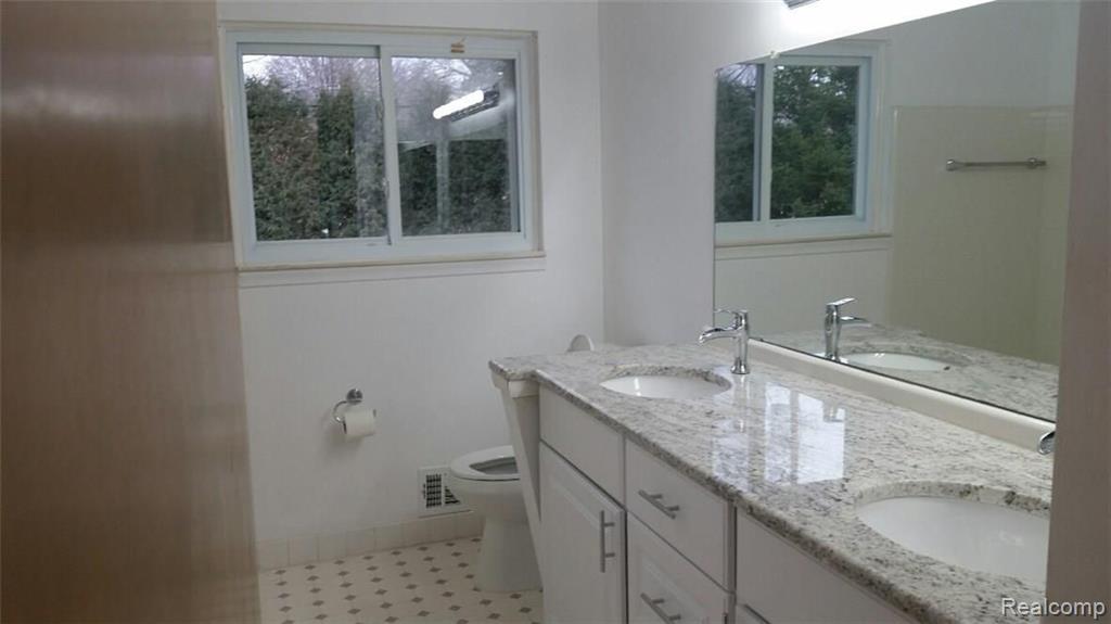 980 Wilwood Road Rochester Hills, MI 48309 - Photo 16 of 22