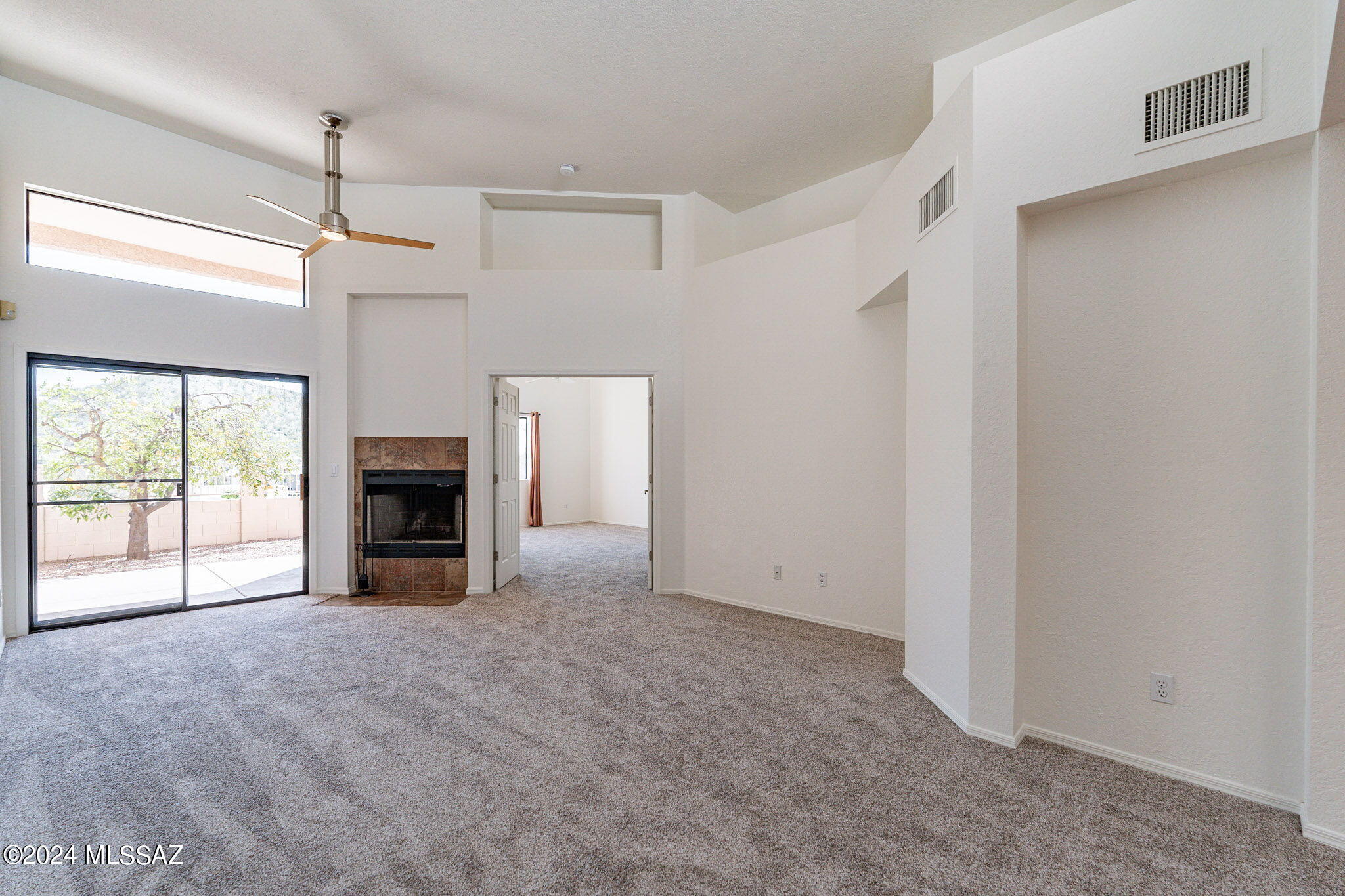 4990 North Valle Road Tucson, AZ 85750 - Photo 5 of 50