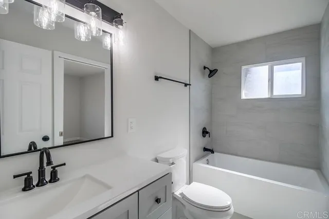 $1,090,000 | 3845 Ocean View Boulevard, San Diego, CA 92113