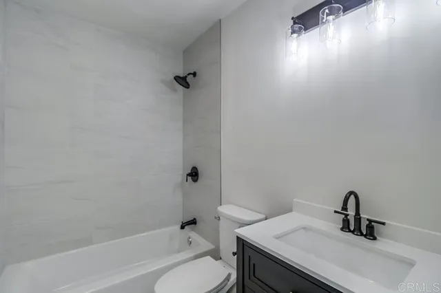 $1,090,000 | 3845 Ocean View Boulevard, San Diego, CA 92113