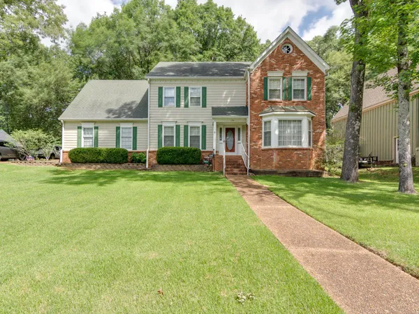 $350,000 | 139 South Walnut Bend Road, Memphis, TN 38018