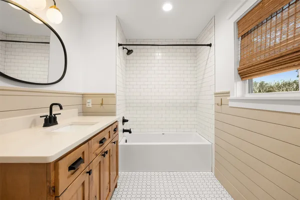 $1,100,000 | 351 Pleasant Hill School Road, Brenham, TX 77833